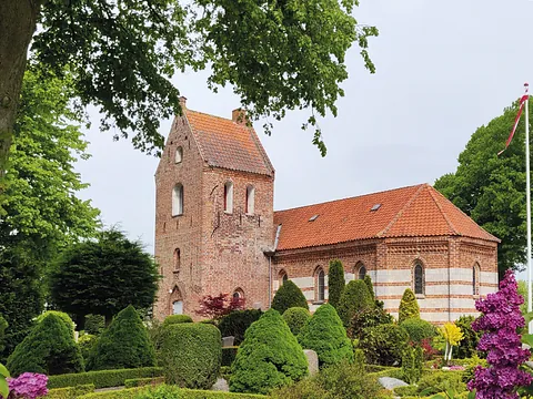 kirke skensved kirkegård
